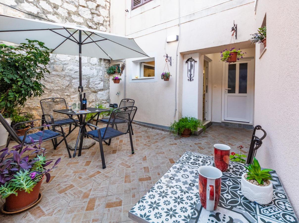 Guesthause Arbor Apartamento Split Exterior foto